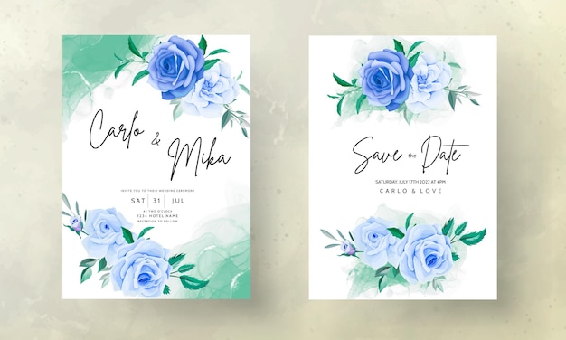 Vecteur gratuit belle main dessinant une carte d'invitation de mariage de fleurs bleues