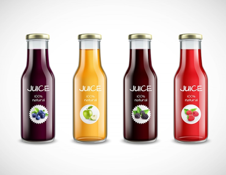 Vecteur gratuit bouteilles en verre avec collection de jus de fruits