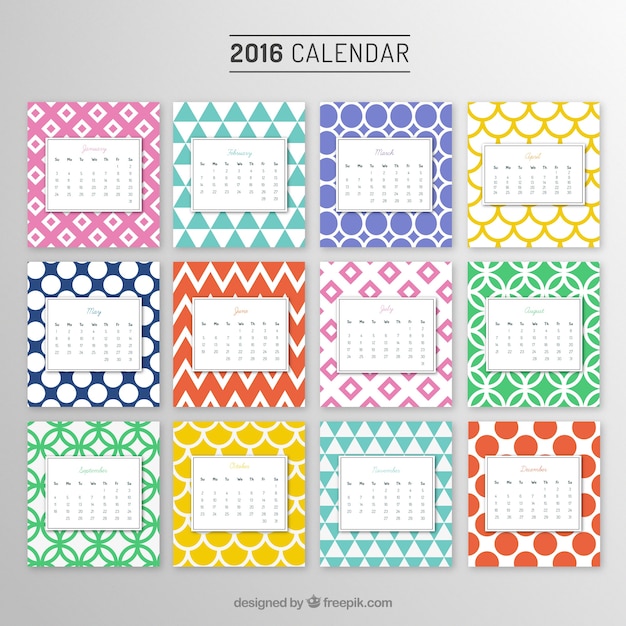 Vecteur gratuit calendrier annuel avec des motifs colorés