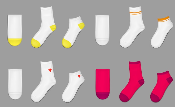Vecteur gratuit des chaussettes réalistes en rouge et blanc avec décor
