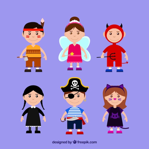 Vecteur gratuit collection d'enfants avec costumes halloween