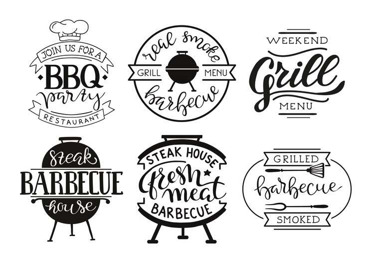 Collection de texte dessiné à la main des aliments grillés, saucisses, poulet, frites, steaks, poisson