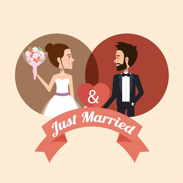 Vecteur gratuit un couple vient de se marier avec des personnages d'avatars de coeurs