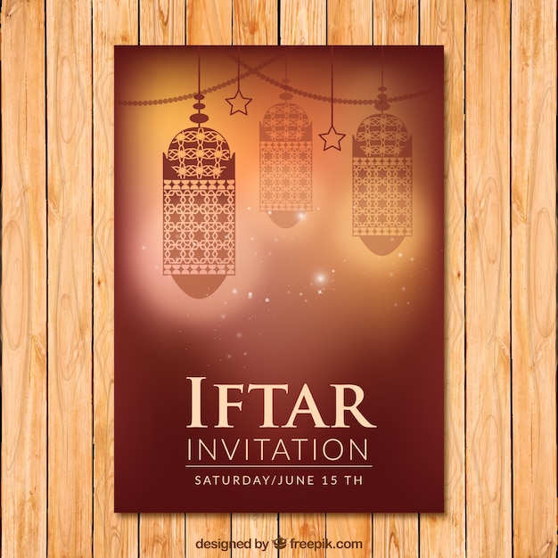 Vecteur gratuit invitation iftar avec des lanternes