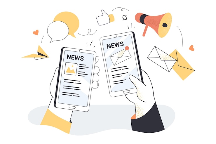 Vecteur gratuit main tenant des smartphones avec journal en ligne, newsletter, blog