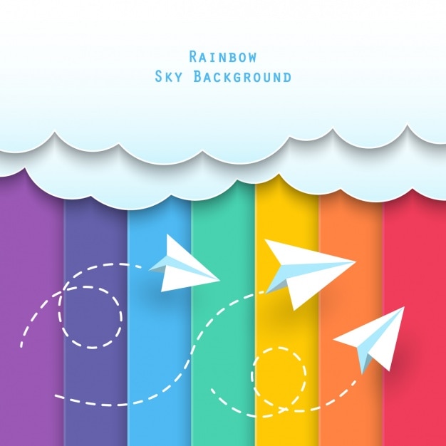 Nuages avec des avions en papier