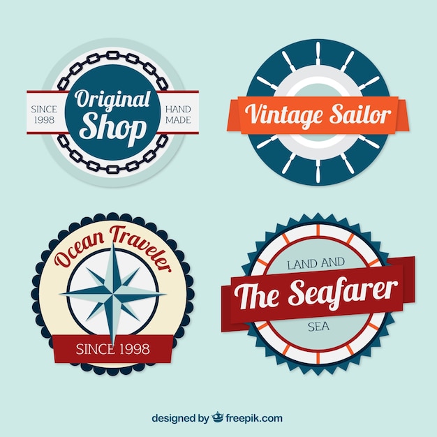 Vecteur gratuit paquet de quatre badges nautiques rondes