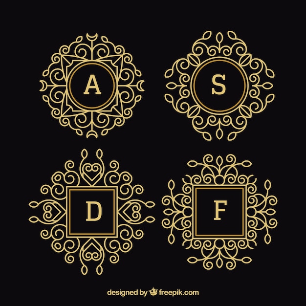 Paquet De Quatre Monogrammes Or Ornementaux