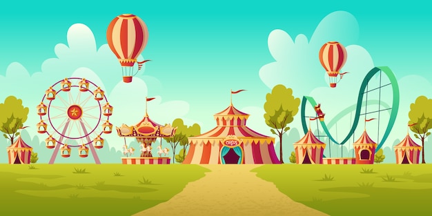 Parc d'attractions avec chapiteau de cirque et carrousel
