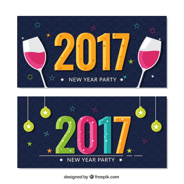 partie des bannières du Nouvel An avec des boules et des toasts