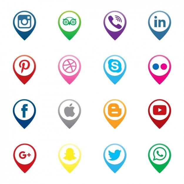 Vecteur gratuit pins carte et d'icônes de médias sociaux