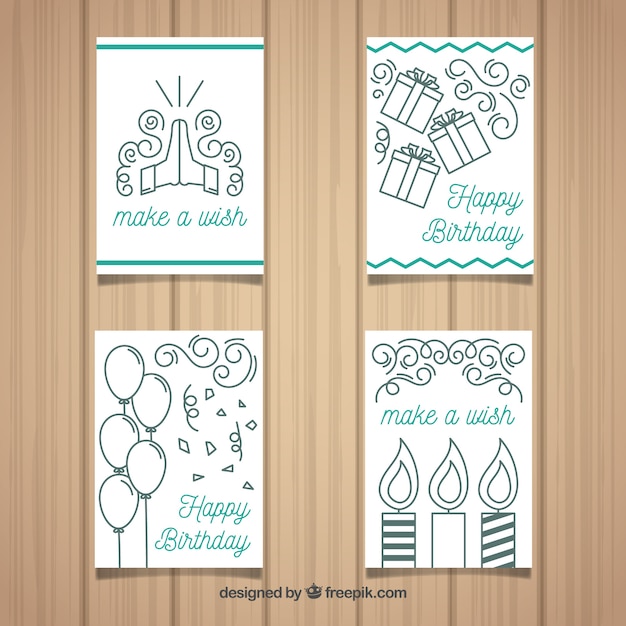 Quatre Cartes D'anniversaire En Design Plat