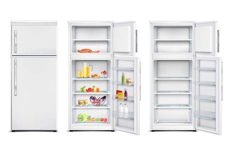 Vecteur gratuit réfrigérateur réfrigérateur ensemble réaliste d'unités d'entreposage au froid isolées avec des produits porte ouverte et fermée