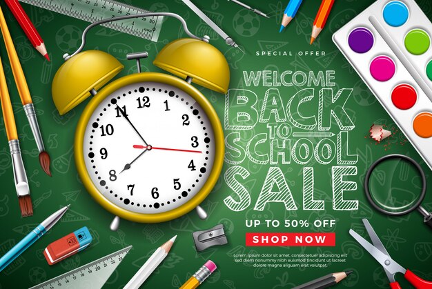 Retour à la conception de vente d'école avec réveil et lettre de typographie sur fond de tableau