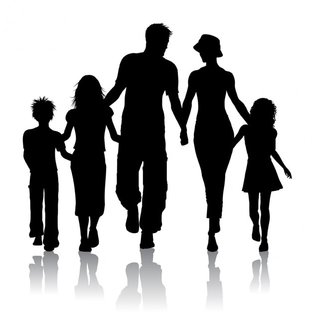 Vecteur gratuit silhouette d&#39;une famille marchant ensemble