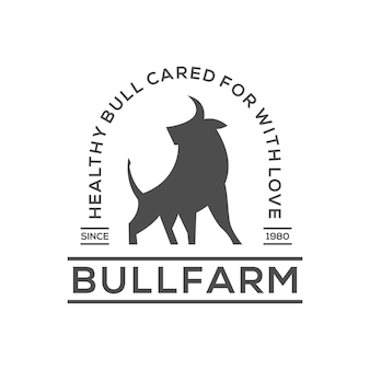 Vecteur de conception de logo de ferme de taureau