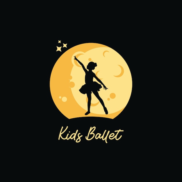 Un Ballet D'enfant Avec Le Fond De Lune