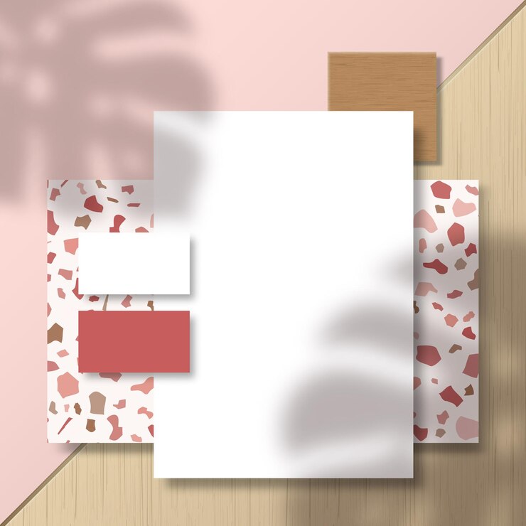 Vecteur cartes de visite et papier à en-tête sur carrelage à motif terrazzo et surface de surface avec une superposition d'ombre de feuilles de palmier monstera