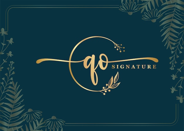 Conception De Logo Qo Initiale De Signature En Or De Luxe Feuille Et Fleur Isolées