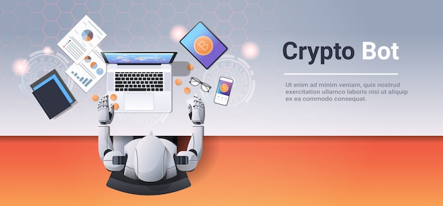 Crypto-monnaie Trading Bot Block Chain Concept Bitcoin Mining Robot Assis En Milieu De Travail à L'aide D'ordinateur Portable
