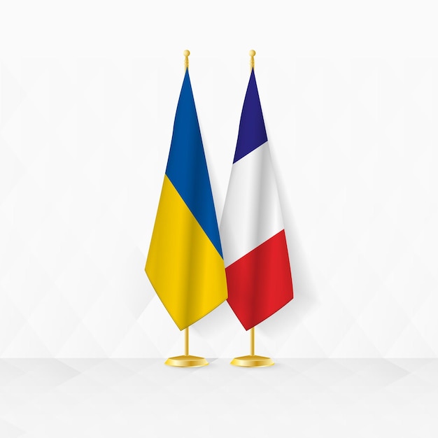 Drapeaux De L'ukraine Et De La France Sur Le Stand De Drapeau, Illustration Pour La Diplomatie Et D'autres Réunions Entre L'ukraine Et La France