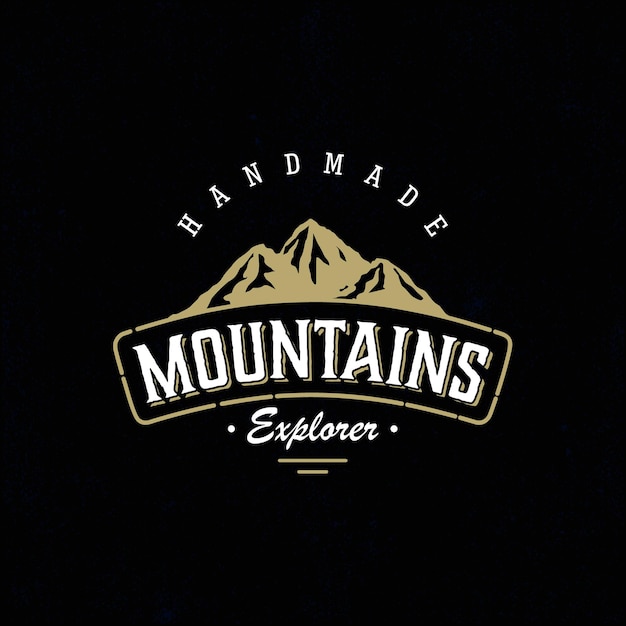 emblème du logo des montagnes style vintage