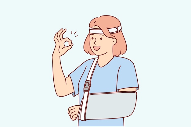 Vecteur une femme avec une attelle souple sur un bras blessé montre un geste ok se réjouit de la disponibilité d'une assurance médicale
