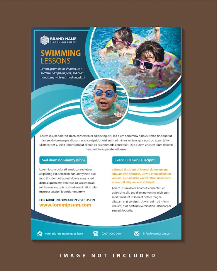 Vecteur flyer vertical pour le concept créatif de cours de natation pour les présentations et le modèle publicitaire