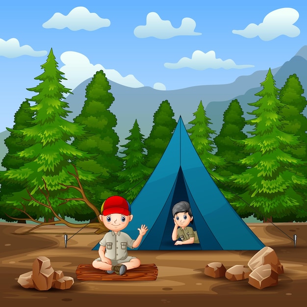 Garçon Et Fille De Scout Heureux Dans L'illustration De Camping