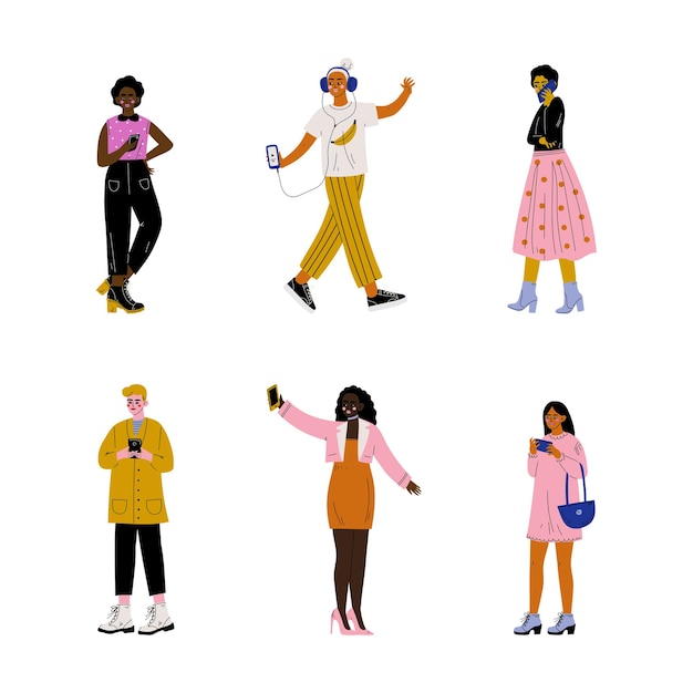 Les gens qui utilisent un smartphone discutent au téléphone et écoutent de la musique.