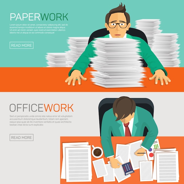 Homme d'affaires occupé travaillant avec de la paperasse sur son bureau au bureau