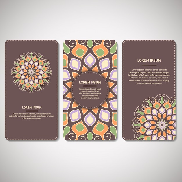 Jeu De Cartes Ornementales, Flyers Avec Mandala Fleur En Marron