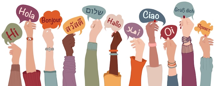 Vecteur main levée de personnes multiculturelles tenant une bulle de dialogue avec texte bonjour dans différentes langues