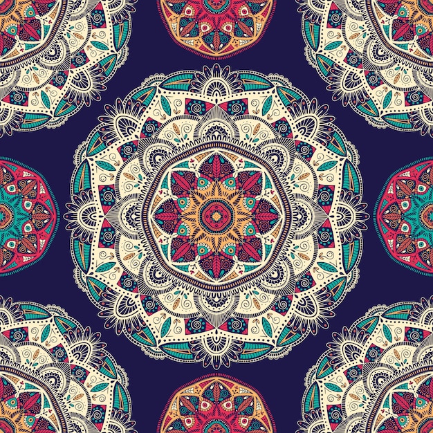 Modèle sans couture avec des mandalas ethniques floraux ornementaux