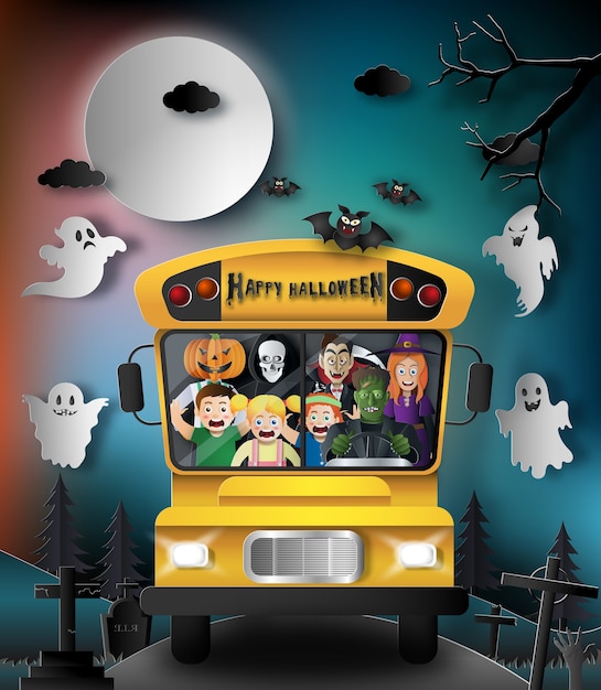 Nuit D'halloween Avec Des Fantômes Effrayants Dans Un Bus.