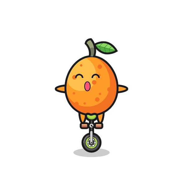 Le Personnage Mignon De Kumquat Fait Du Vélo De Cirque, Un Design De Style Mignon Pour Un T-shirt, Un Autocollant, Un élément De Logo