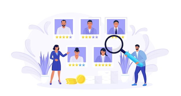 Des Personnes Minuscules Choisissent Le Meilleur Candidat. Les Responsables Des Ressources Humaines Recherchent Un Nouvel Employé Et Sélectionnent Un Curriculum Vitae De Travailleur Ou De Personnel. Processus De Recrutement En Ligne. Concept De Gestion Des Ressources Humaines Et D'embauche D'emplois