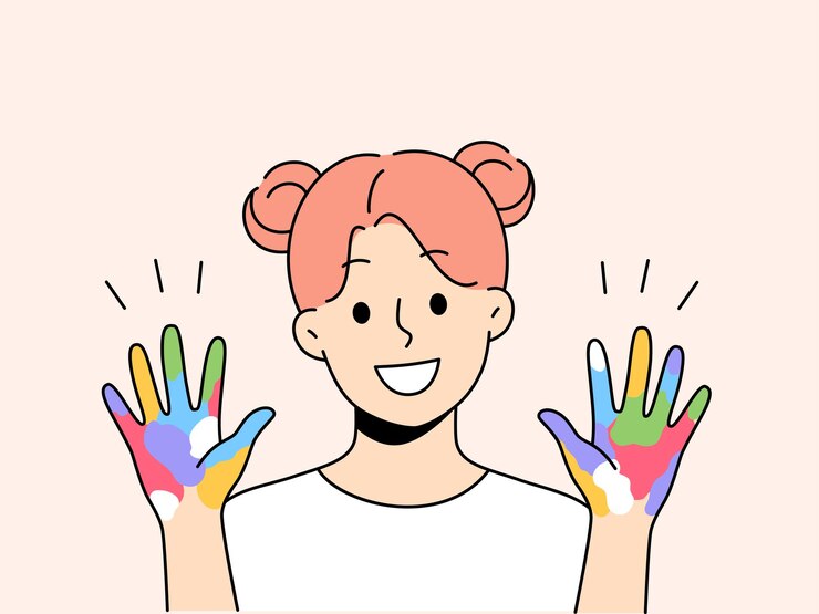 Une petite artiste montre des palmiers colorés peints à l'aquarelle offrant de peindre ensemble Une écolière qui aime la peinture et la créativité rêve de créer un chef-d'œuvre ou de travailler dans le domaine de l'art