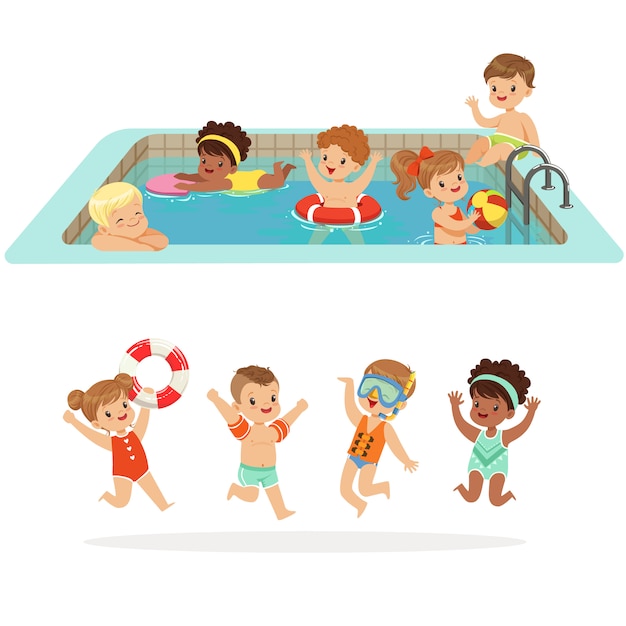 Petits Enfants S'amusant Dans L'eau De La Piscine Avec Des Flotteurs Et Des Jouets Gonflables En Maillot De Bain Coloré Ensemble De Personnages De Dessins Animés Mignons Heureux