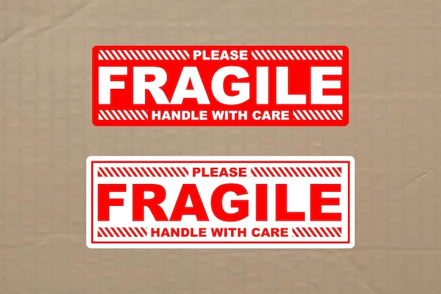 Poignée fragile avec autocollant et affiche pour le service de livraison