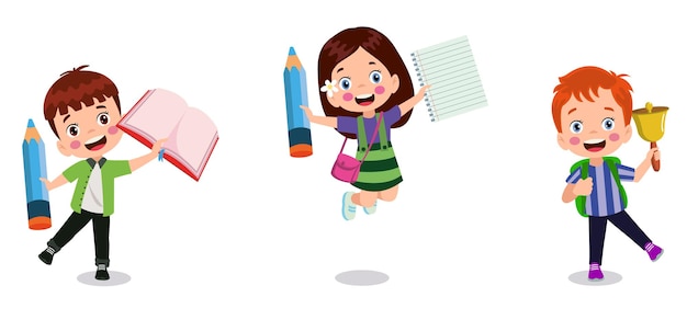 Retour à l'école en classe et mignons élèves heureux