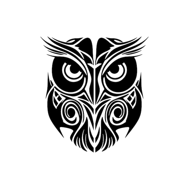 Un tatouage de hibou noir et blanc avec des motifs polynésiens