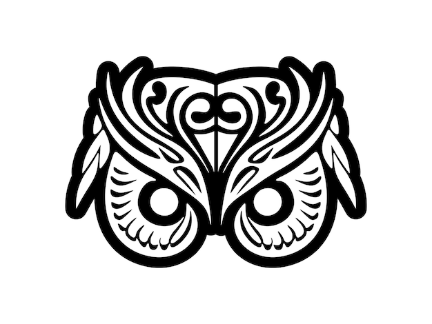 Un tatouage de visage de hibou noir et blanc avec des motifs polynésiens