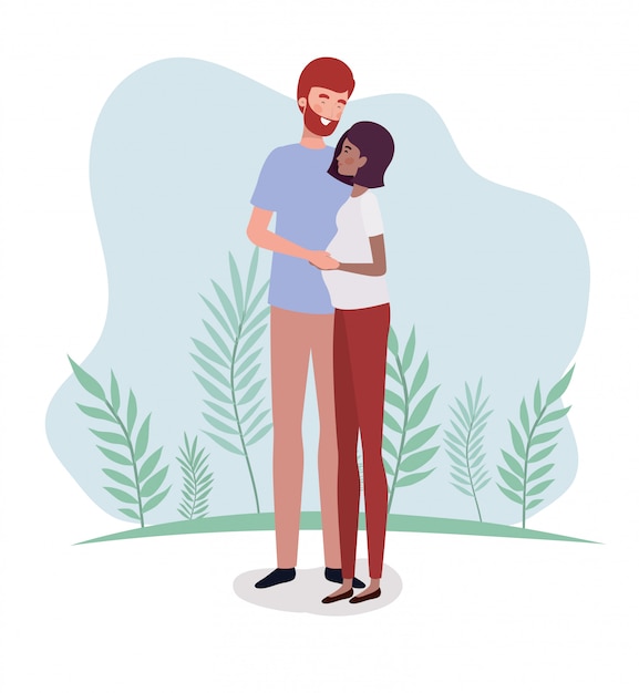 Vector gratuito amantes interraciales pareja de personajes de embarazo en el paisaje.