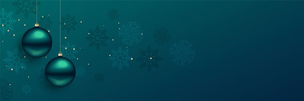 Banner de bolas de Navidad hermosa con espacio de texto