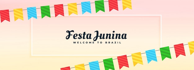 Vector gratuito banner de fiesta junina con decoracion de banderas.