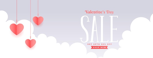 Banner de venta de san valentín con nubes y corazones colgantes