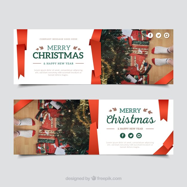 Banners de feliz navidad con cintas 
