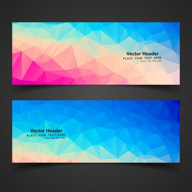 Banners con formas poligonales a todo color.
