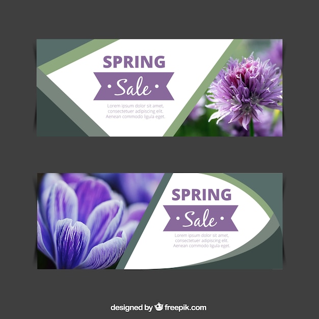 Vector gratuito banners morados de rebajas de primavera con foto